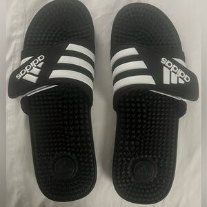 Adidas Mens Black and White Slide Sandals size 11